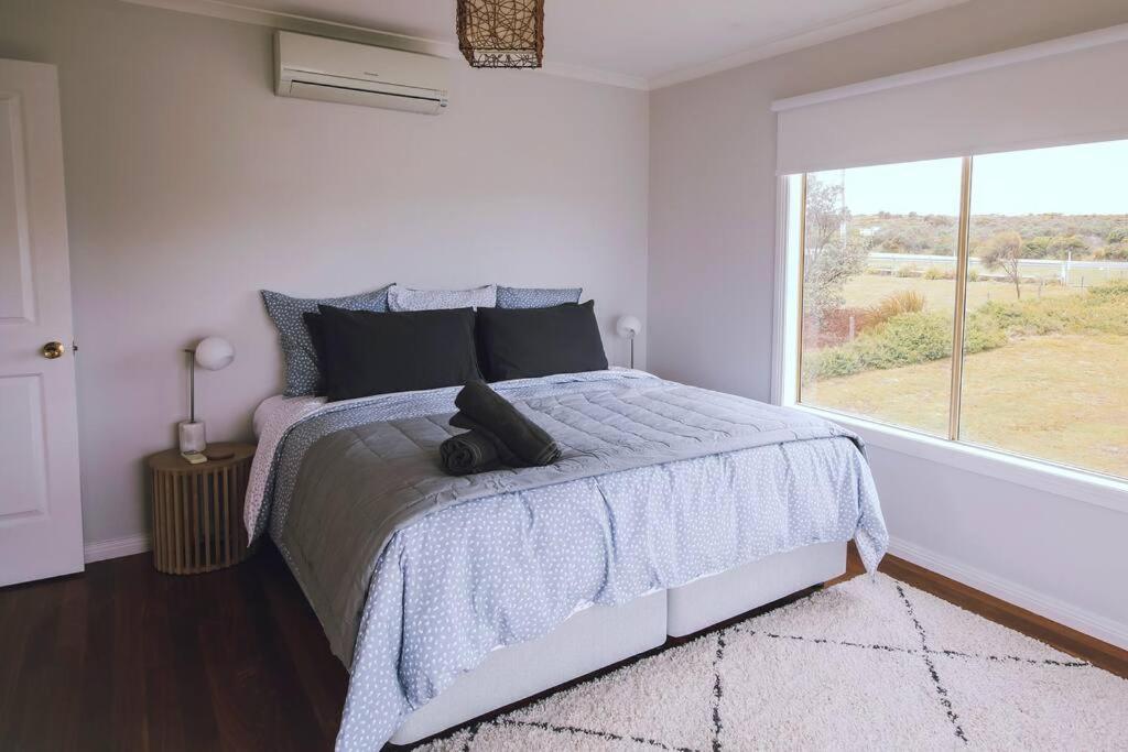 The Hangout King Beds Hammock Chairs With A View Port Campbell Exterior photo
